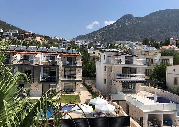 Stone House Aparts 2 1 Mit Zwei Balkone Und Poolview Kalkan No 10 Apartment Kaş
